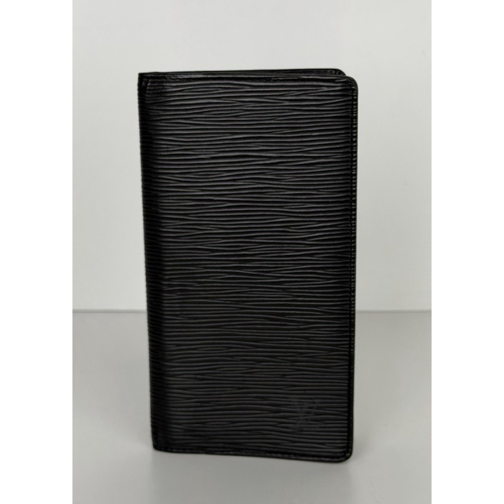 Louis Vuitton Brazza Vintage Long Wallet in Black Epi Leather - Picture 2 of 13